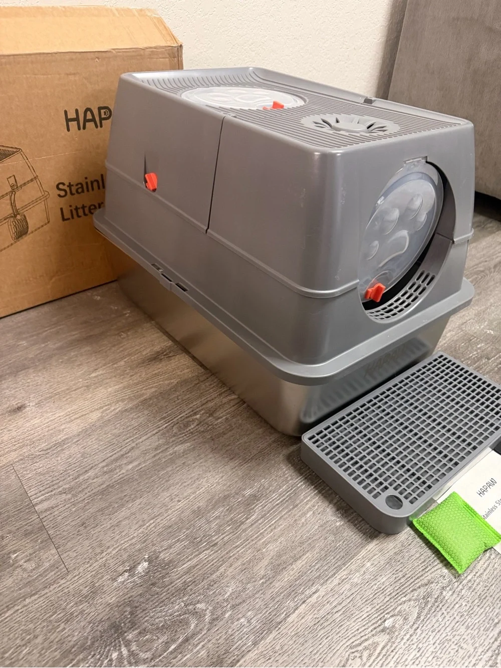 Enclosed Stainless Steel litter Box